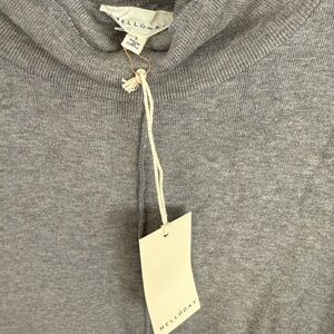 MELLODAY Heather Gray Knit Top